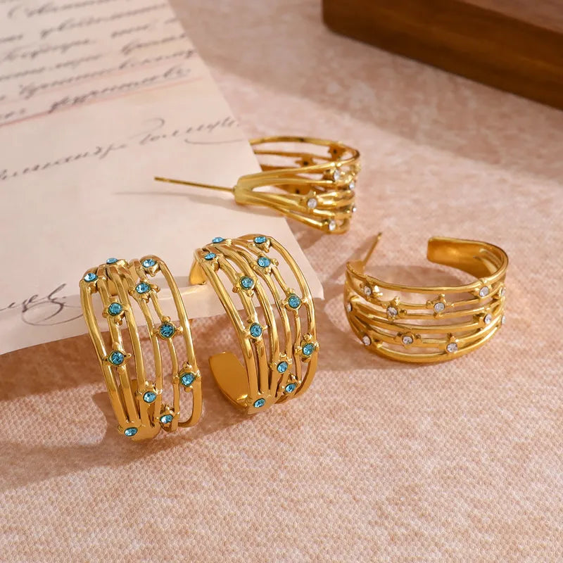 Daisy Drape Hoop Earring