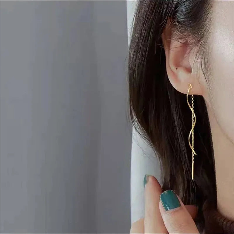 Wave Drop Earring