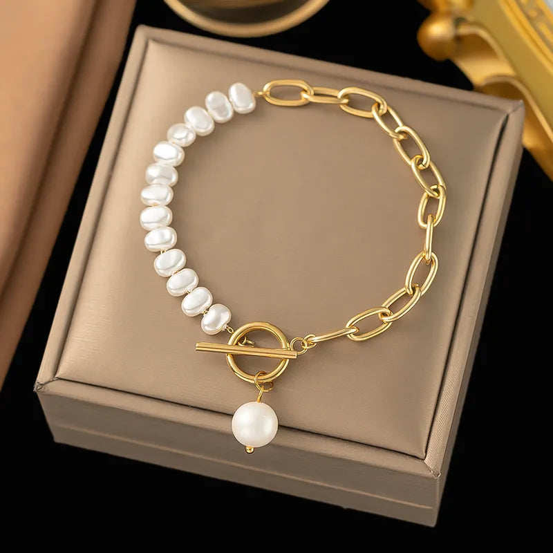 Buckle Pearl Chain Gold