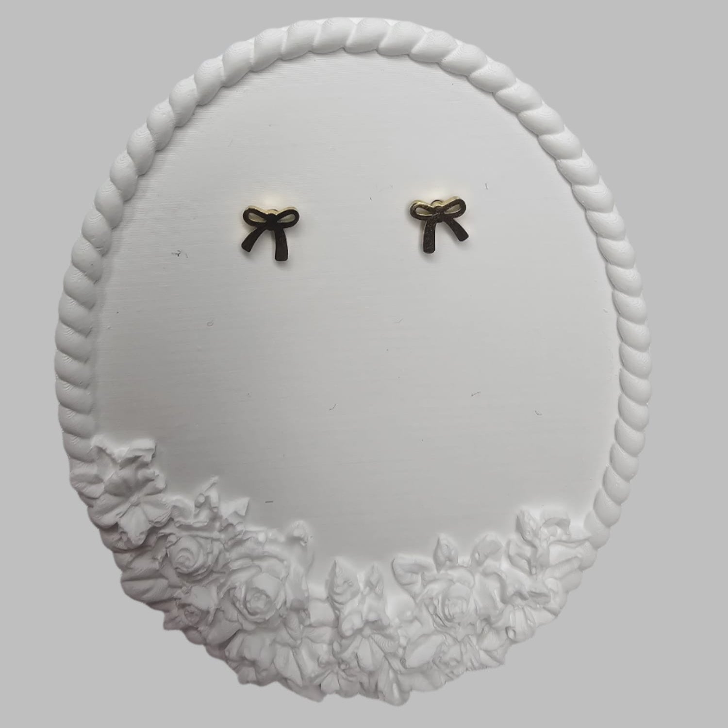 Bow Cartilage Earring