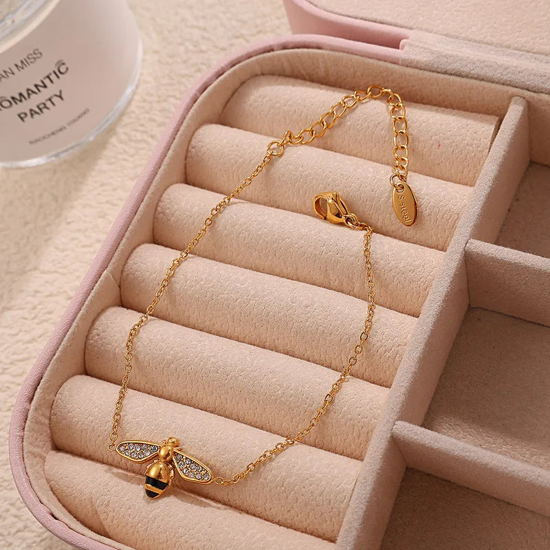 Lady Bee Handmade Chain Bracelet