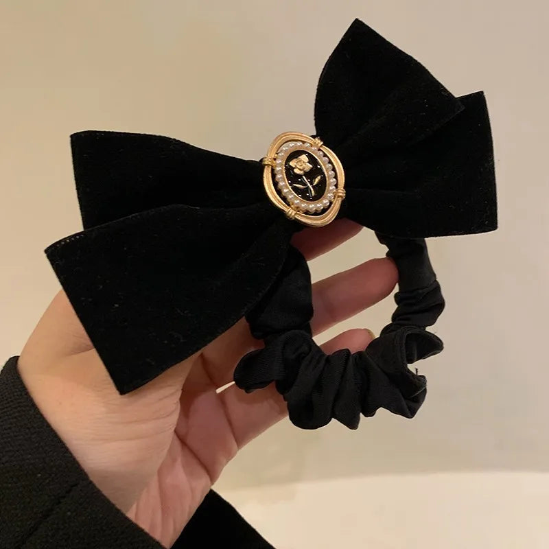 Empress Rose Bow