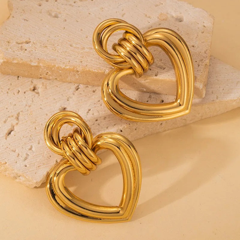 Sculpted Love Ear Stud