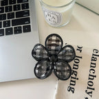 Checkered Hair Claws