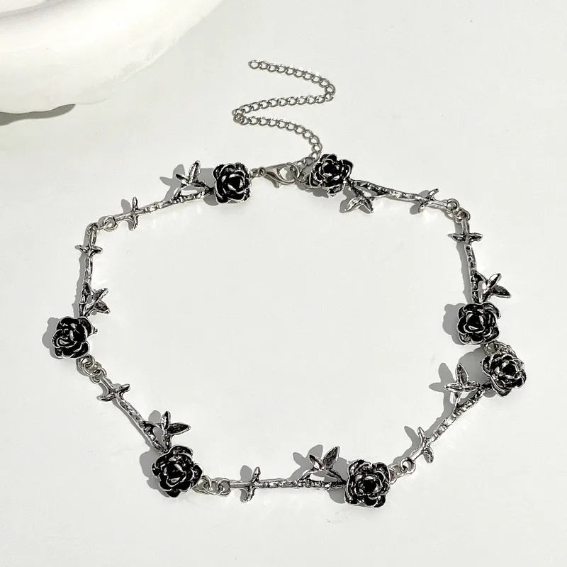 Black Rose Chocker