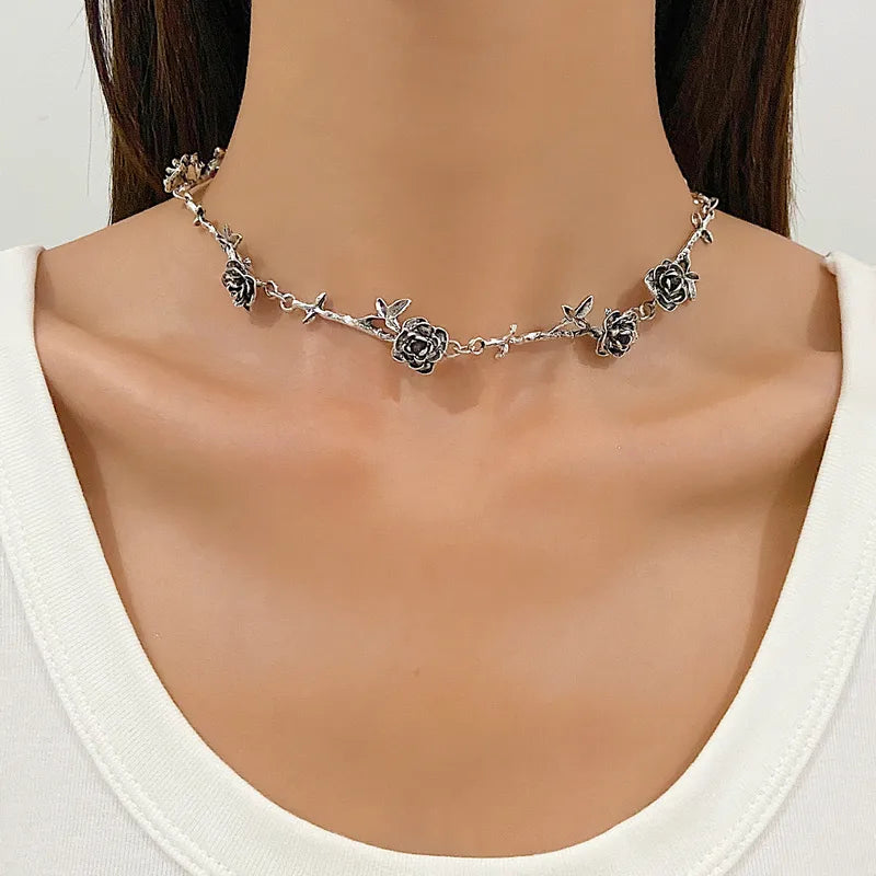 Black Rose Chocker