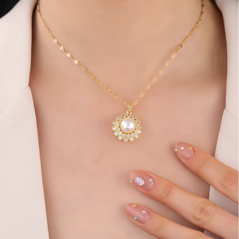 Flower Pearl Diamond Pendant Necklace