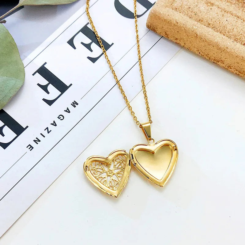 Golden Lace Heart Pendant Necklace