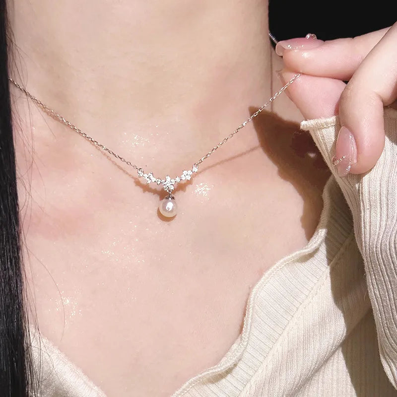 Pearl Drop Pendant Necklace